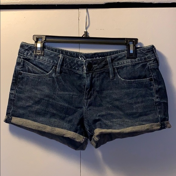 Bullhead Pants - Bullhead juniors shorts from PacSun (Size 7)